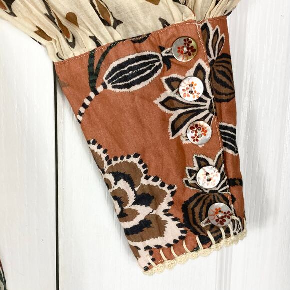 Nwot FARM RIO Top L Cream Brown Floral Pearly-Button Crochet Puff-Balloon-Sleeve - Picture 7 of 16